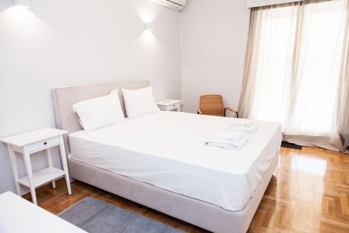 Modern Beauty In Central Area Атина Екстериор снимка